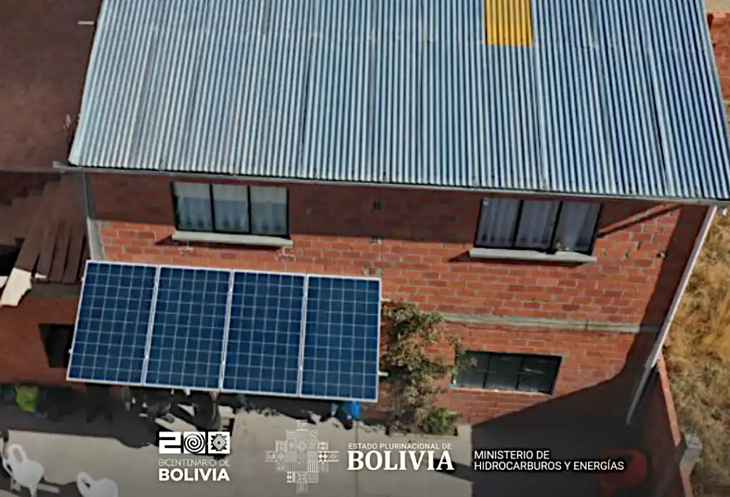 AETN de Bolivia autoriza a usuarios a producir electricidad en casas y edificios con energía solar y otras fuentes renovables