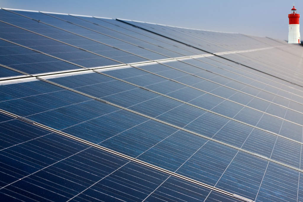 Ayuntamiento, empresas y vecinos pactan un protocolo pionero para instalar fotovoltaicas sin dañar el paisaje