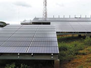 República Dominicana instala el primer contador bidireccional del país que permite el autoabastecimiento fotovoltaico en un centro público.