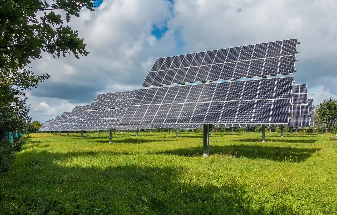 La solar fotovoltaica es ya la tecnología con más MW instalados en España