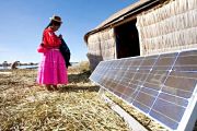 IRENA destaca la experiencia de Perú en la electrificación rural con energía fotovoltaica.