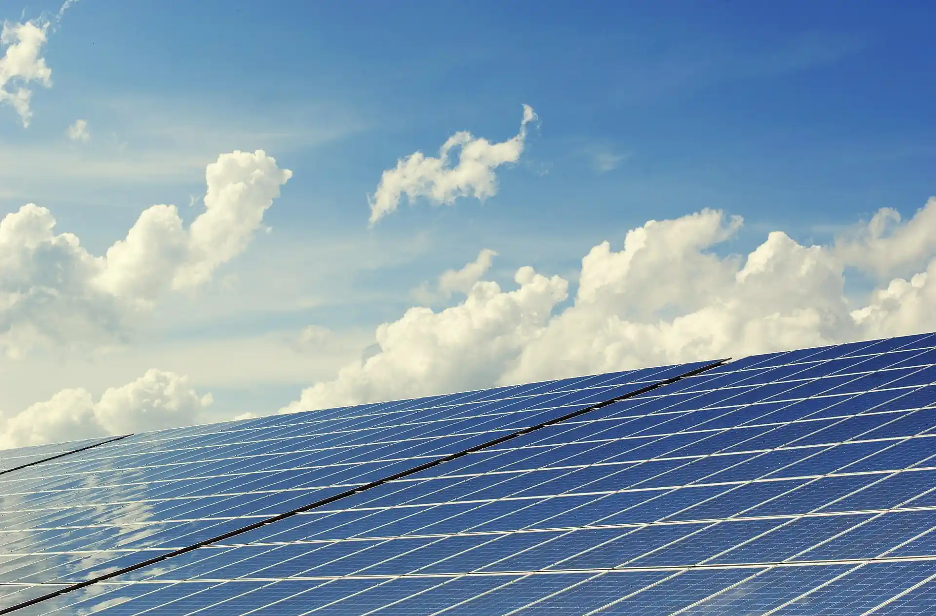 Los ministros de Energía de la UE deben abordar los altos precios de la energía desde su origen