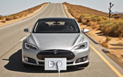 Idea de batería para autoconsumo apuntada por Tesla Motors hace temblar oligopolio energético.