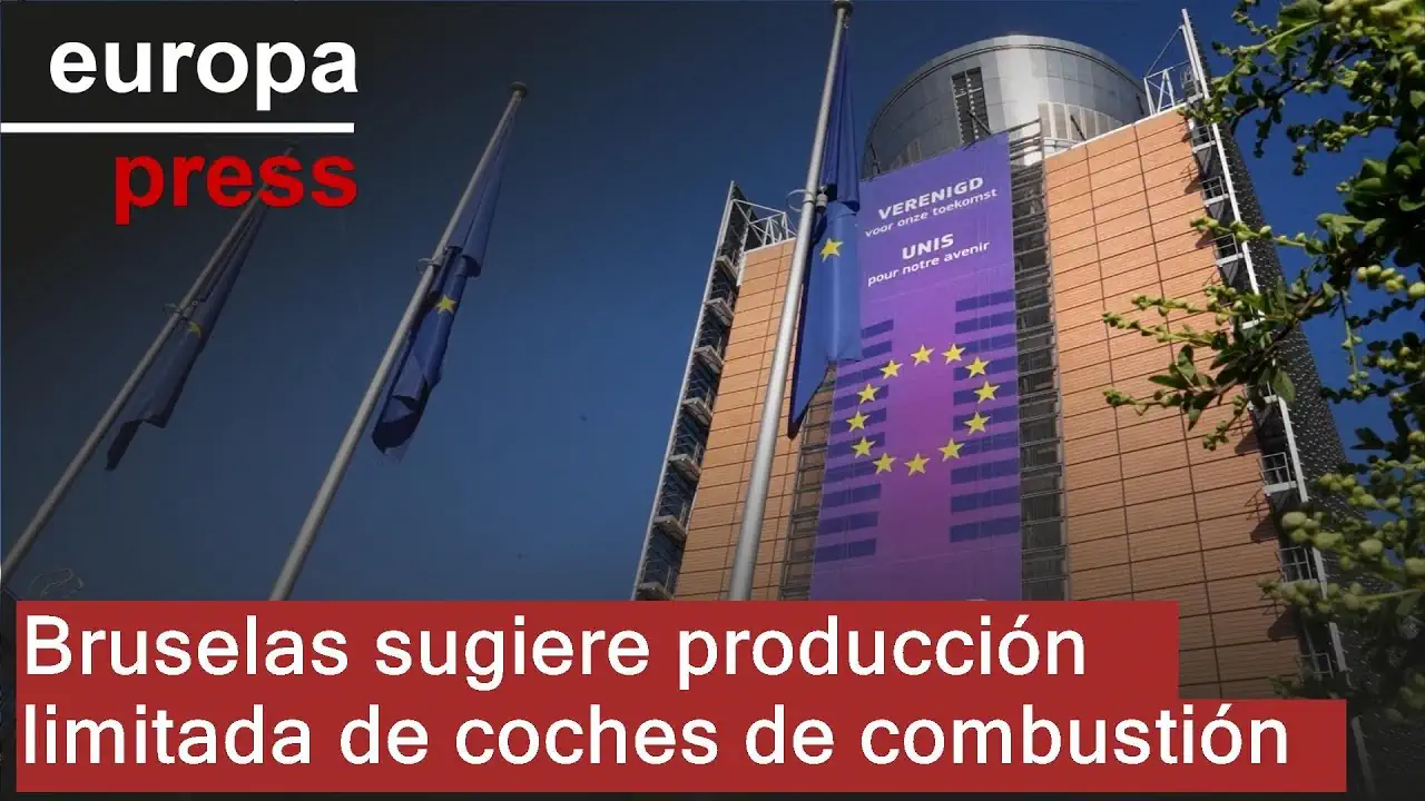 Bruselas propone permitir una producción «limitada» de coches de combustión más allá de 2035