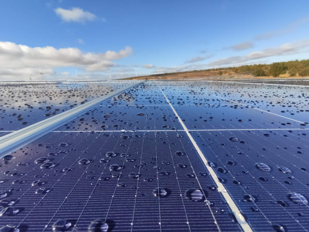IMEnergy analiza las 5 ventajas de la energía solar que cambiarán la percepción sobre las renovables