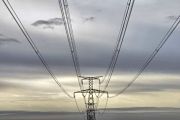 El Ministerio de Industria, Energía y Turismo somete al Congreso de los Diputados la planificación de la red de transporte de electricidad 2015-2020.