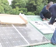 La certificación para técnicos en energía solar llega a África Occidental.