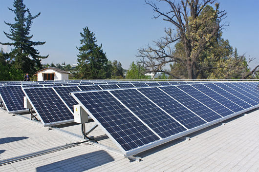 Sistema Fotovoltaico en Universidad Andrés Bello